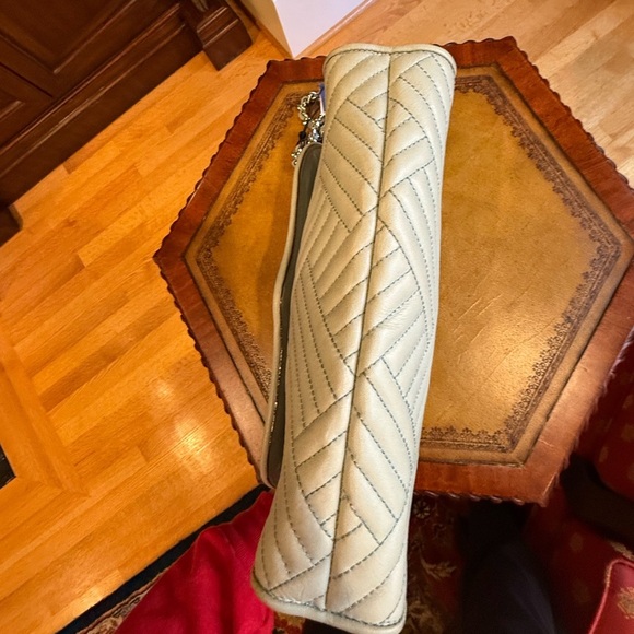 NWT Rebecca Minkoff Diagonal Quilted Shoulder Bag w/dust bag MSRP $425 - Picture 3 of 9